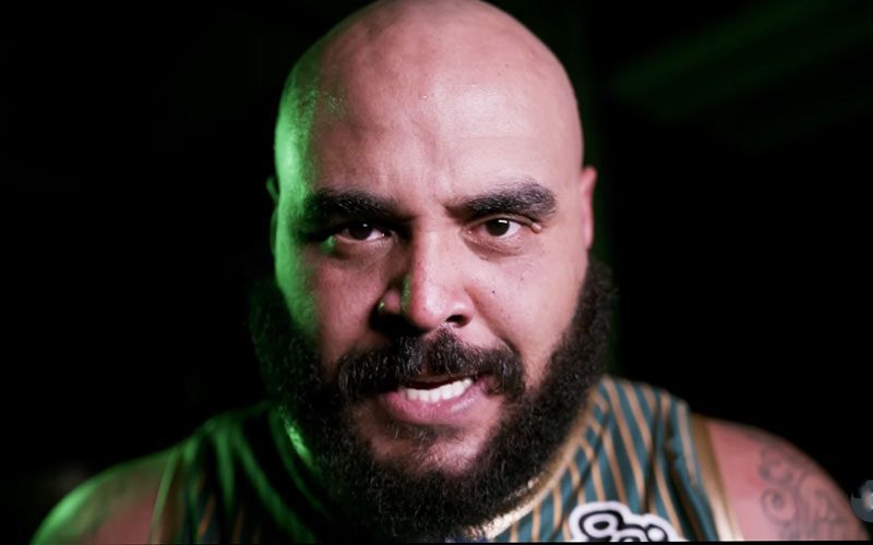 AJ Francis pide a los fans que conviertan la salida de TNA en un drama falso