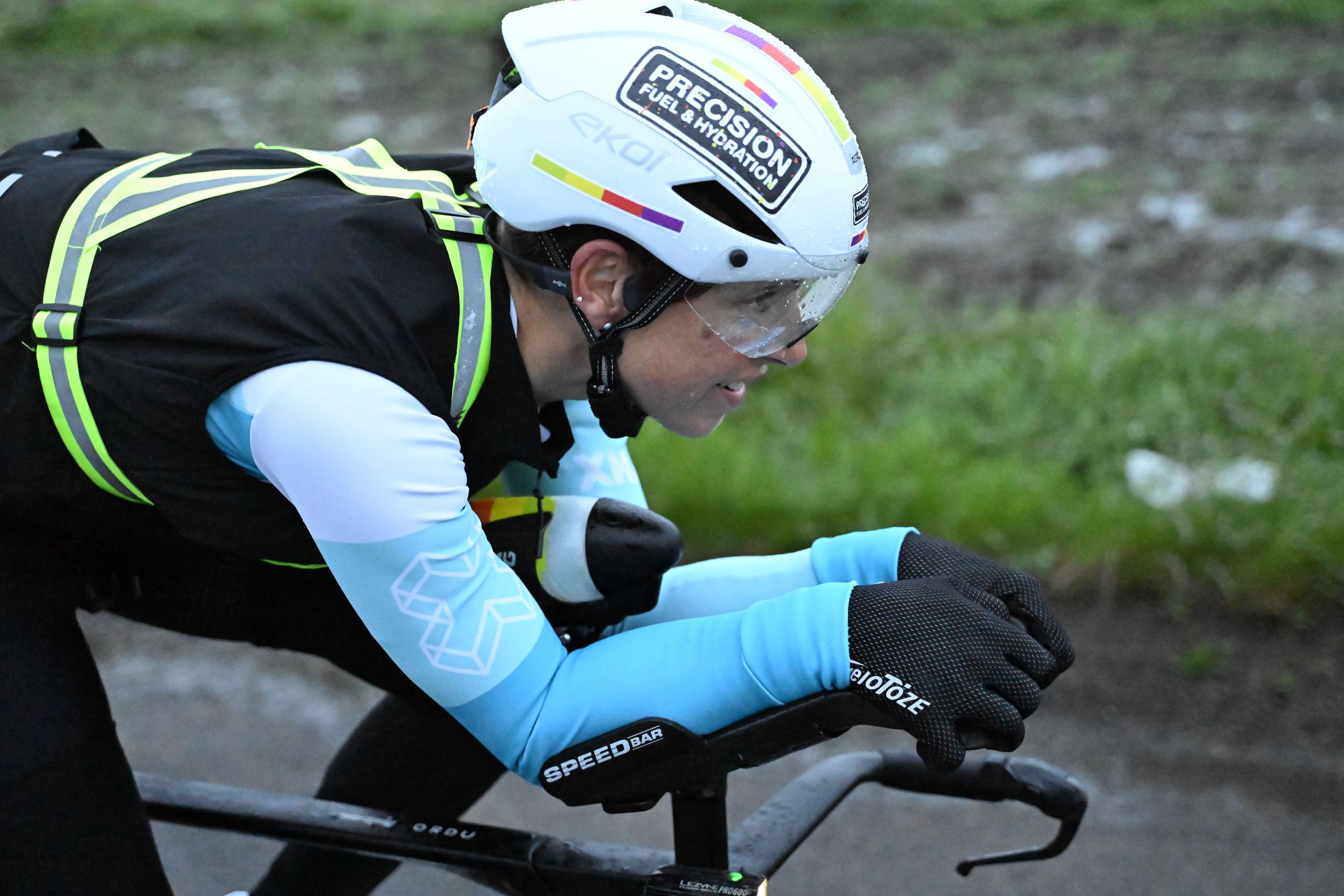 “Caroline estaba radiante, con los ojos muy abiertos y muy relajada después de terminar el recorrido”: la ciclista escocesa bate el récord de NC500 por más de cuatro horas