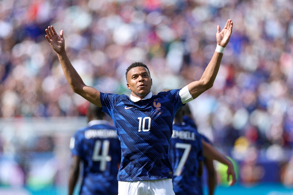 Cómo Kylian Mbappé inspiró la devastadora victoria de Francia sobre Senegal y batió récords en el camino