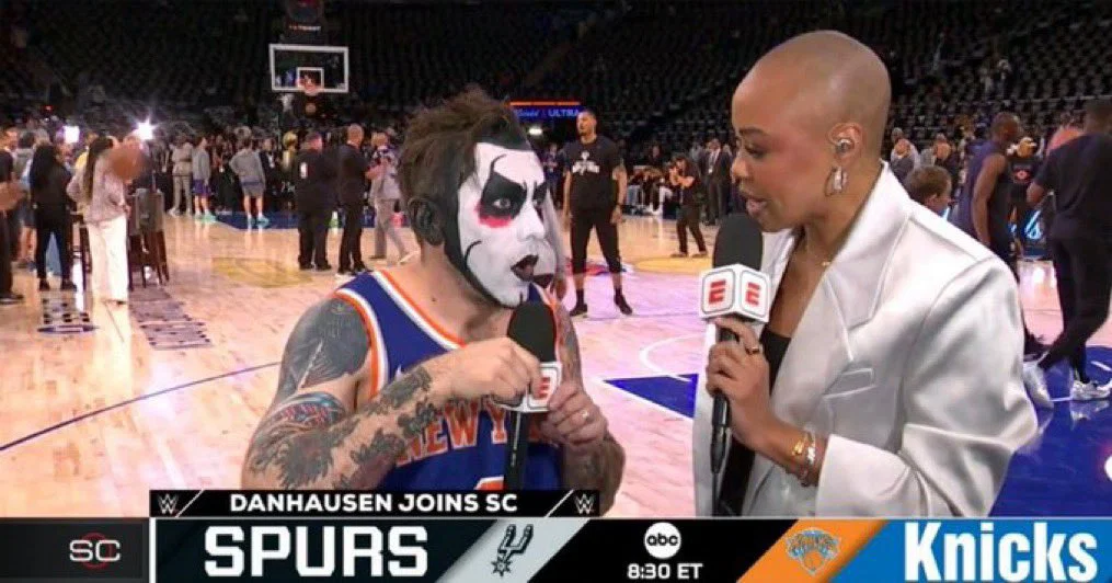 Danhausen lleva su 'maldición' a las Finales de la NBA, apareciendo en el Madison Square Garden en el Juego 3