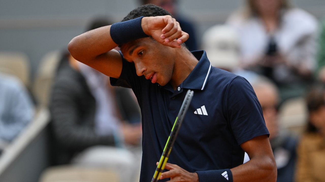 El canadiense Felix Auger-Aliassime quedó eliminado en cuartos de final del Abierto de Francia