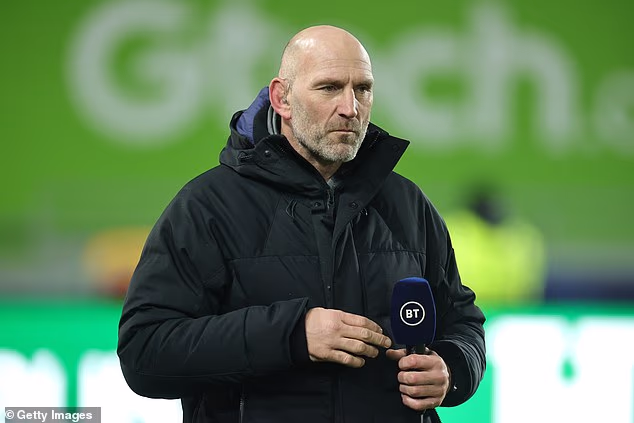 La quiebra de la leyenda inglesa Lawrence Dallaglio se amplía tres meses, mientras se enfrenta a una nueva audiencia de insolvencia