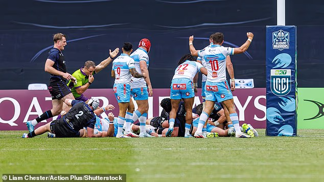 Kluber cruzó para anotar el tercer try de los Bulls y el equipo sudafricano venció a Glasgow por un punto.