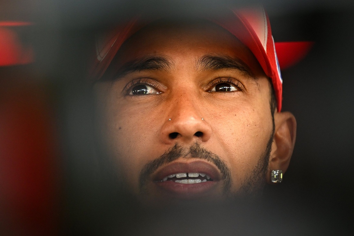 Hamilton pide medidas para abordar el coste "ridículo" del deporte del motor