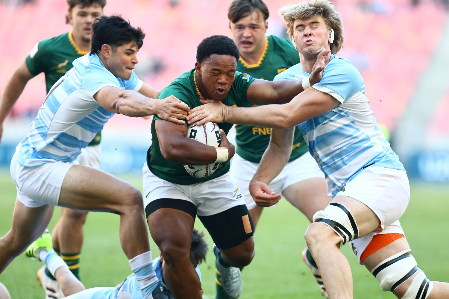 Kit de entrenamiento llamado SA U20 después de la convocatoria de Bok
