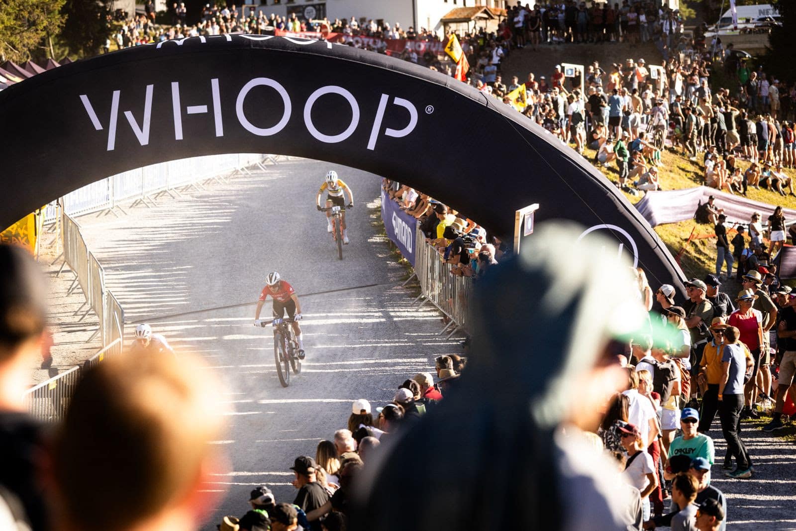 La Copa del Mundo se calienta a medida que la carrera se traslada a Lenzerheide, Suiza