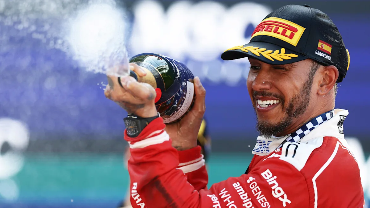 La primera victoria de Hamilton en Ferrari es suya y del resto de la Fórmula 1