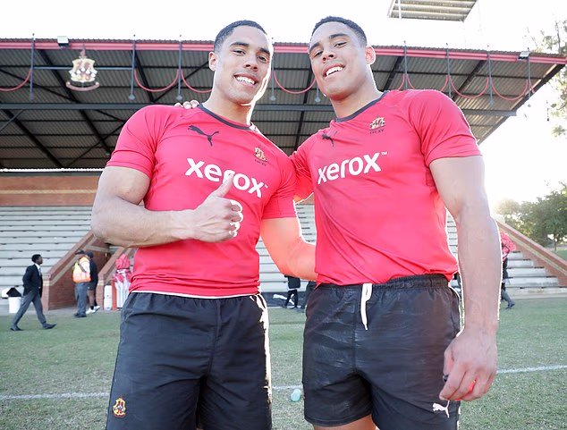 Josh y James McKenzie cambiaron Kingswood College en Sudáfrica por Scotstoun