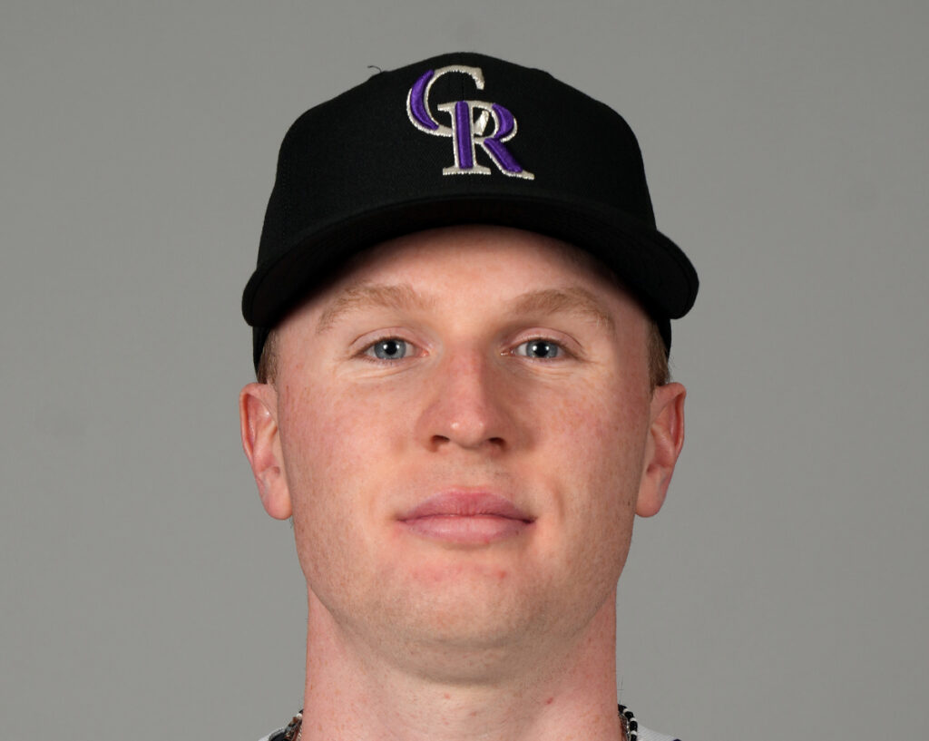 Los Rockies promueven a Sean Sullivan para su debut en la MLB y mueven a Chase Dollander a IL de 60 días