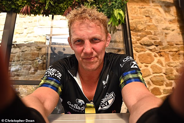 Lewis Moody, ganador de la Copa Mundial de Inglaterra, ha sido diagnosticado con MND y está recaudando dinero para ayudar a encontrar una cura para la enfermedad.