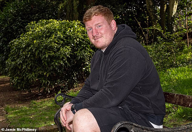 El pelirrojo número 21 de Gales, Rhys Carey, se convirtió en un héroe de la noche a la mañana gracias a su impresionante esfuerzo en solitario contra Irlanda.