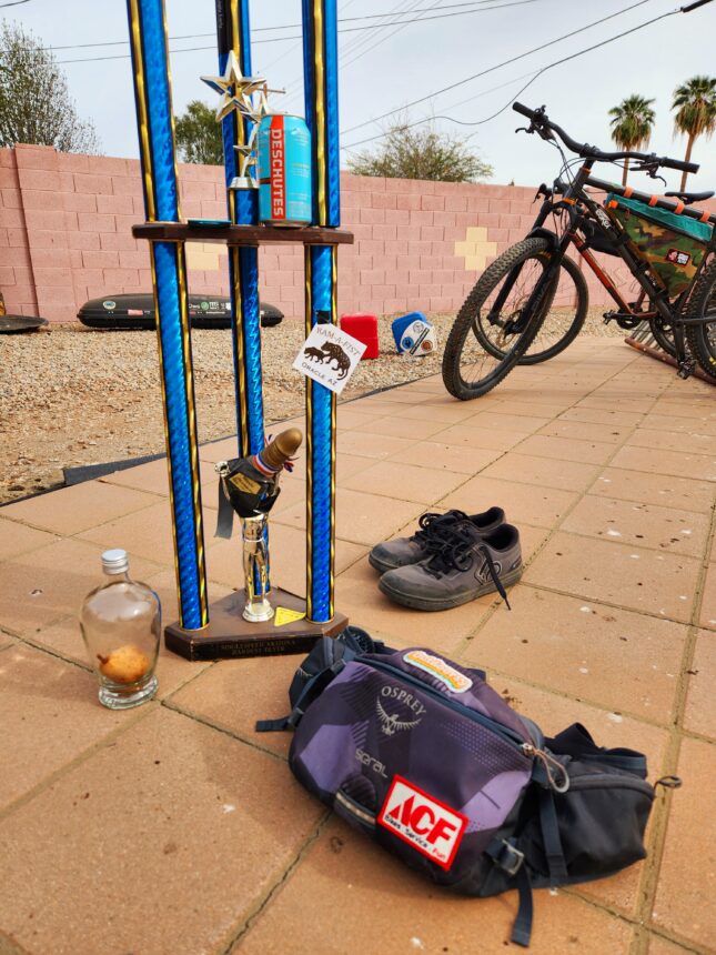 Medianoche en el Oasis – Drunkcyclist.com