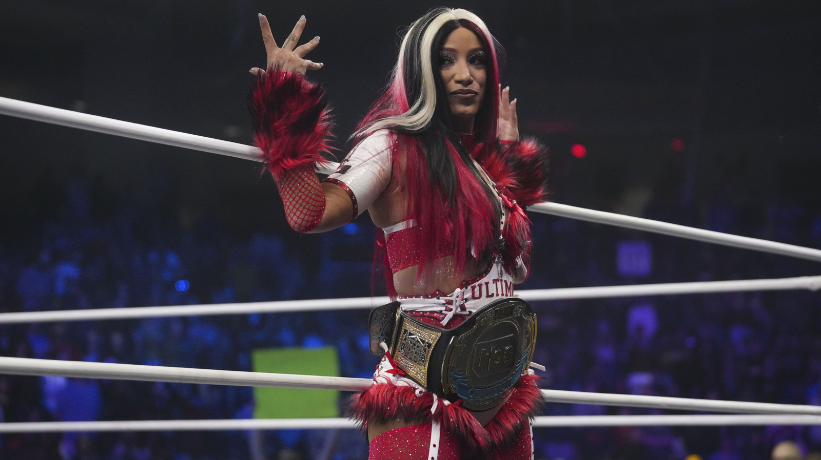 Mercedes Moon habla sobre el regreso de AEW Dynamite, el atuendo de regreso y el look de colisión