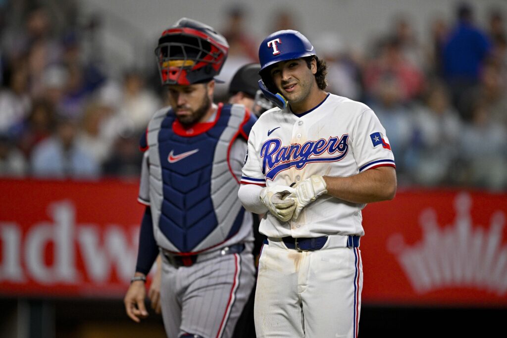 Opción de los Rangers Josh Smith, seleccione Jared Kelenic