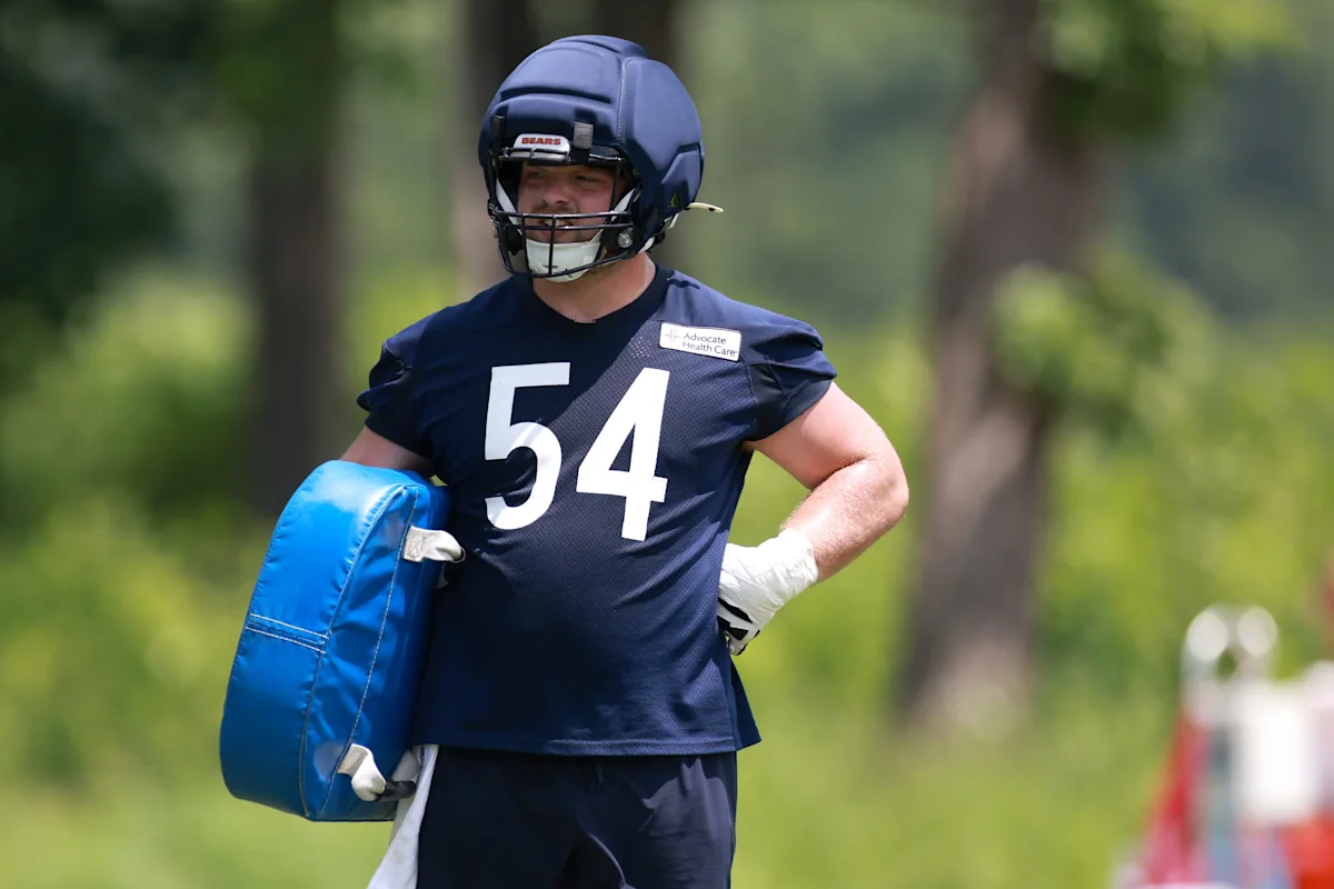 Por qué el pívot de los Bears, Logan Jones, se encuentra entre los novatos más subestimados