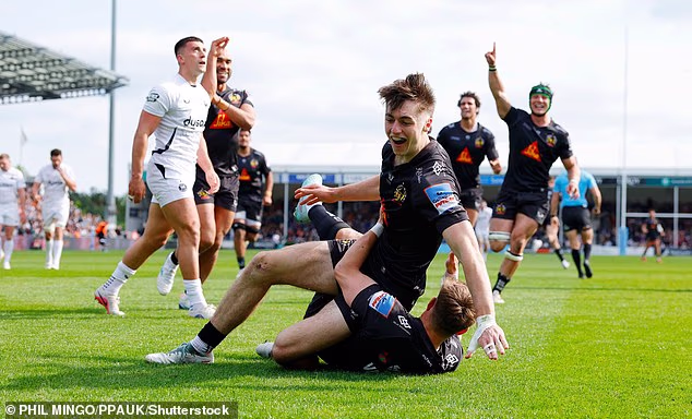 Campbell-Riddle aterrizó durante la impresionante victoria de Exeter por 35-12 sobre Bath el domingo