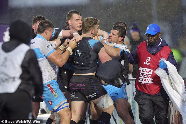 Handre Pollard de los Bulls se enfrentará al capitán de Glasgow, Kyle Steyn, en Scotstoun en abril
