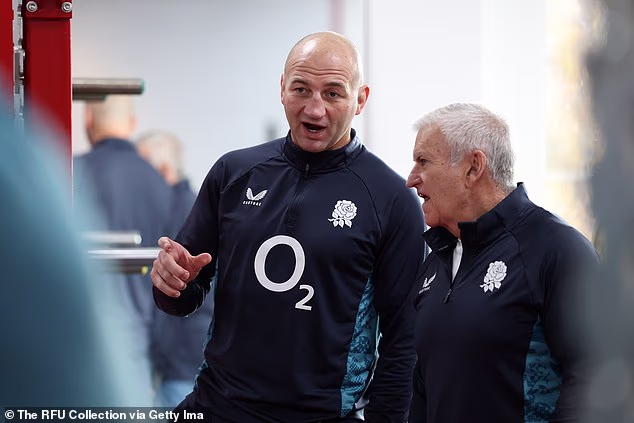 El entrenador de Inglaterra, Steve Borthwick, pasará por un infierno cuando la RFU, encabezada por el director ejecutivo Bill Sweeney (derecha), retire su revisión secreta de un sombrío torneo de las Seis Naciones.