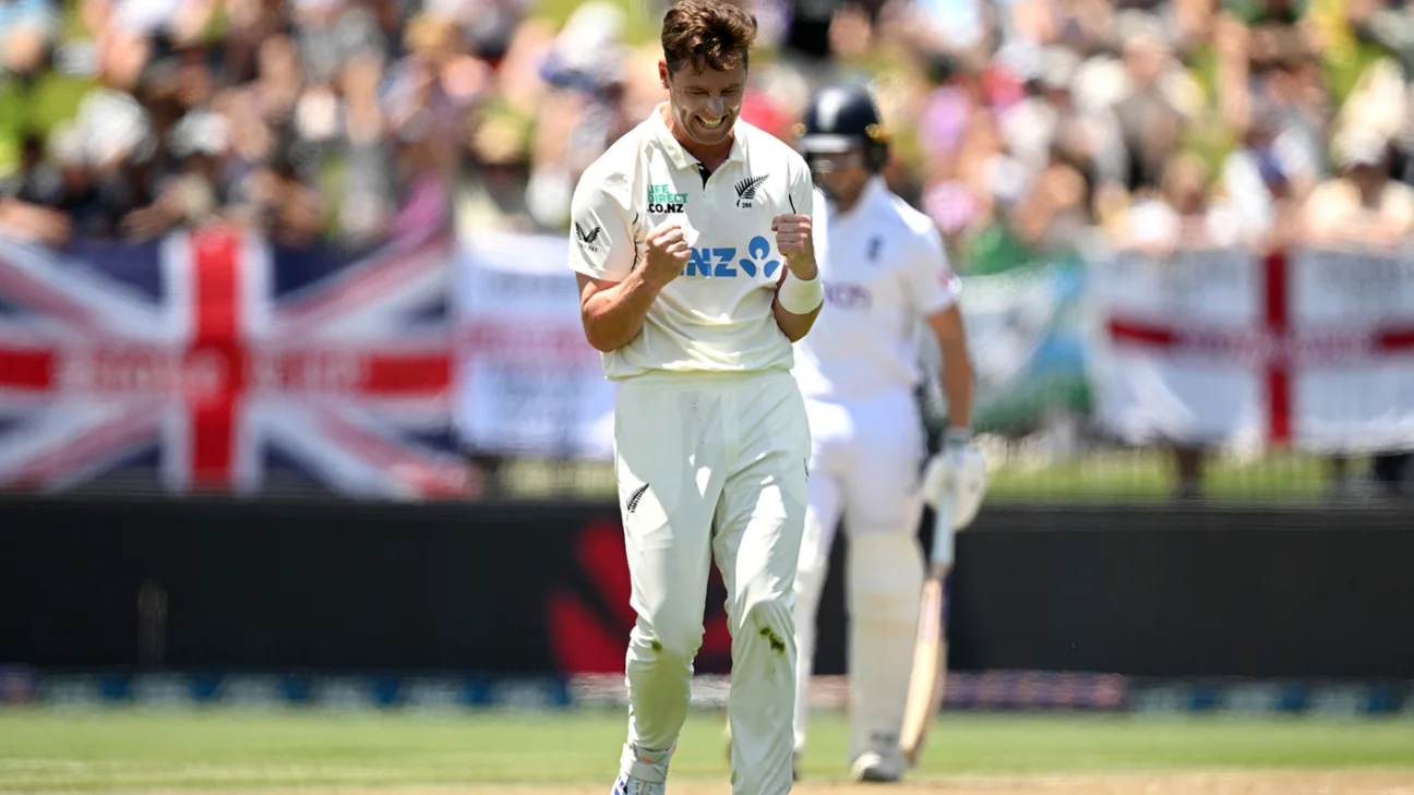 Tom Latham disfruta de una rara oportunidad de atacar a Inglaterra con toda su fuerza.