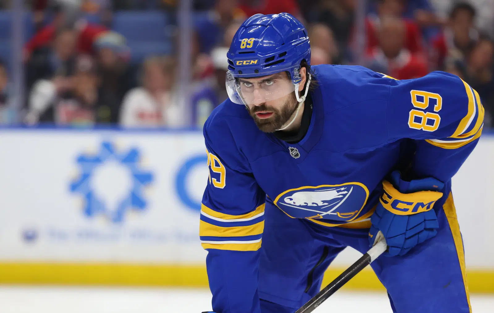 Tres equipos de alto nivel de la NHL y la UFA entraron en la temporada baja