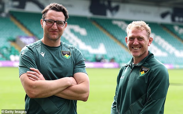 Phil Dawson, (izquierda) Director de Rugby de los Northampton Saints, y el entrenador en jefe Sam Vesty se harán cargo de Northampton en la final PREM del sábado contra Exeter.
