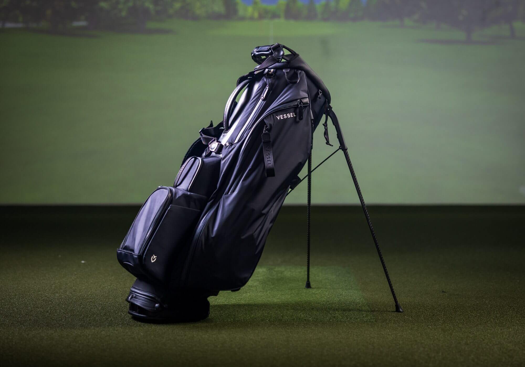 ¿Valen la pena las bolsas de golf con forma de barco? Esto es lo que dicen los datos de las pruebas de 2026